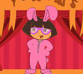Dora on Stage Dress Up