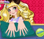 Hra - Ever After High Blondie Lockes Manicure