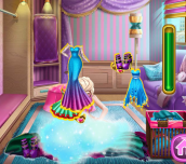 Hra - Ice Queen Wardrobe Cleaning